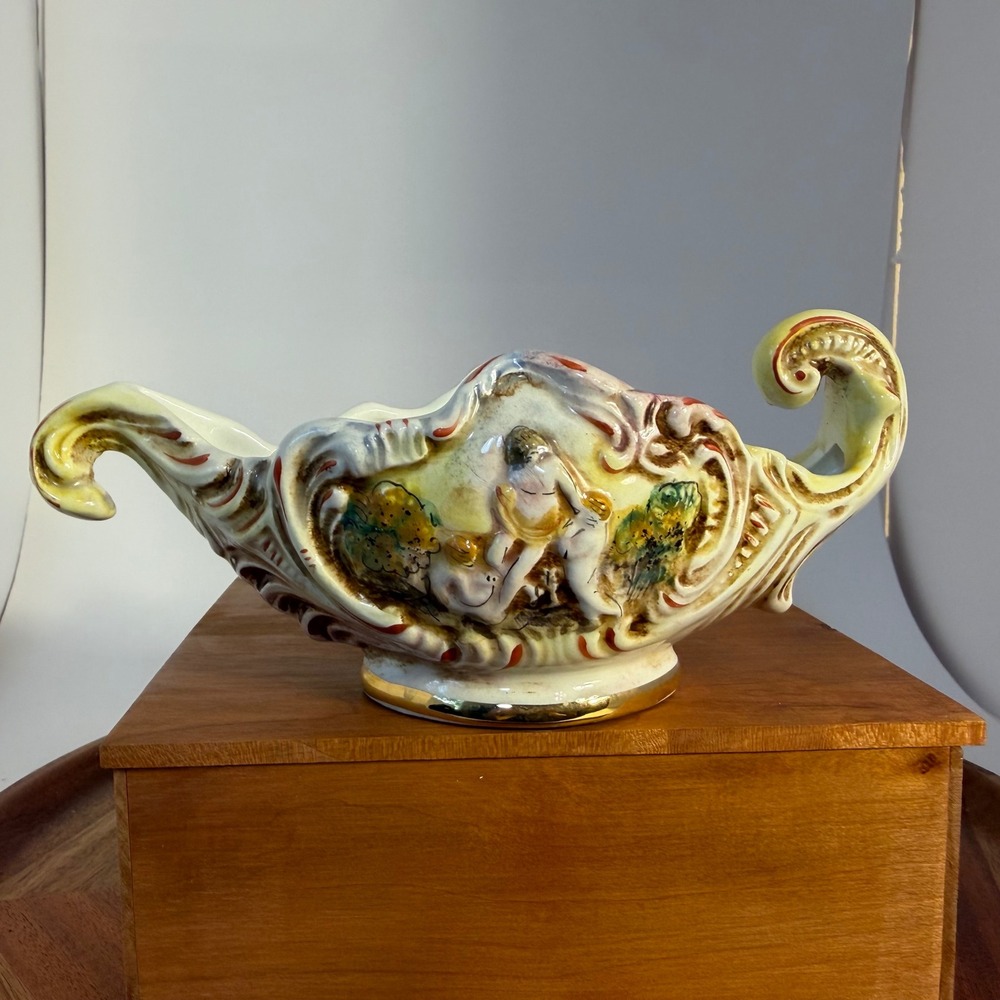 Vintage R Capodimonte Italy M.A.S. Porcelain Cherub Centerpiece Bowl Ornate 7.5"